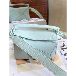 로에베 Loewe 9001 Mini Puzzle Bag 17.5cm