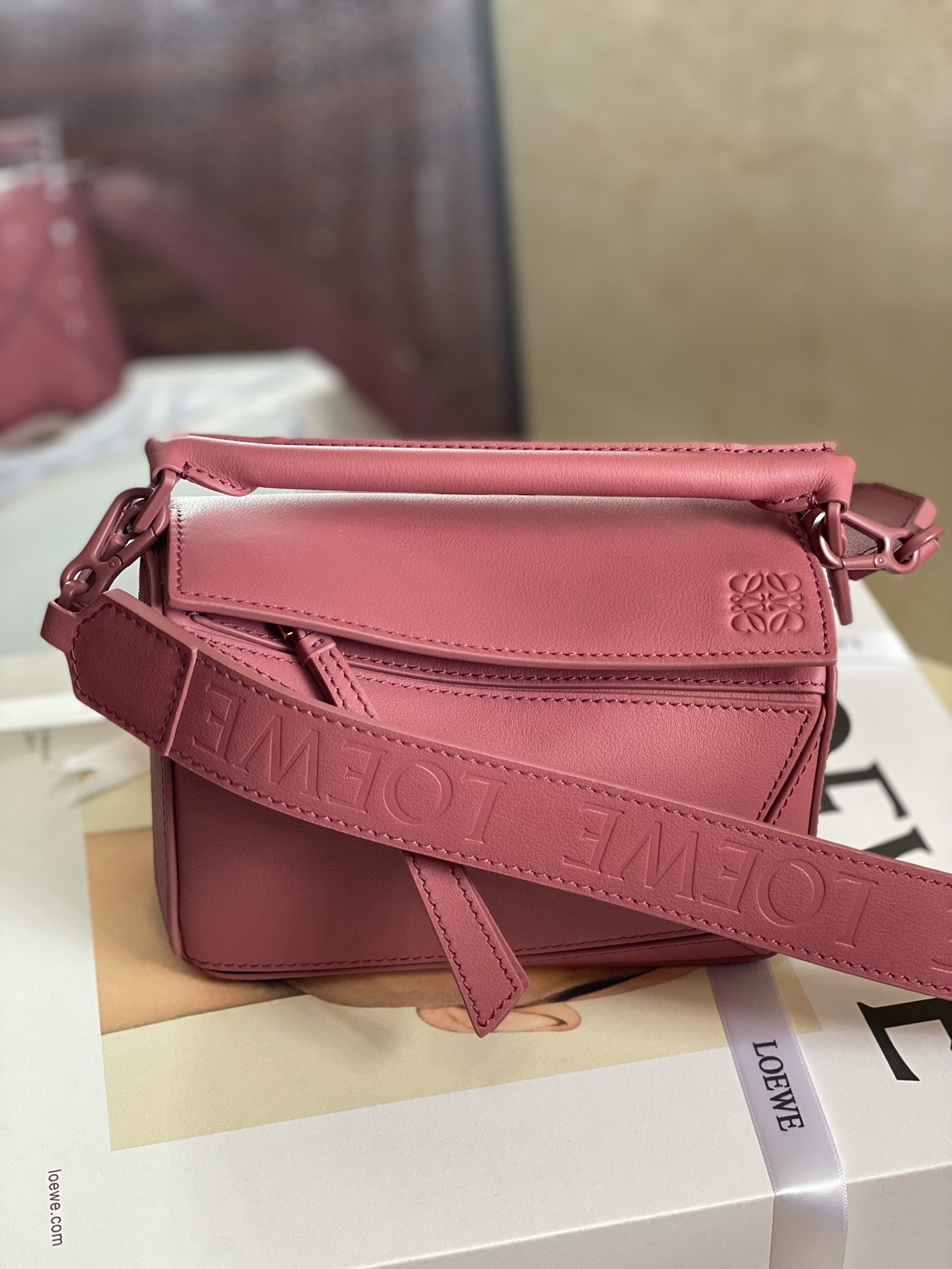 로에베 Loewe 9001 Mini Puzzle Bag 17.5cm