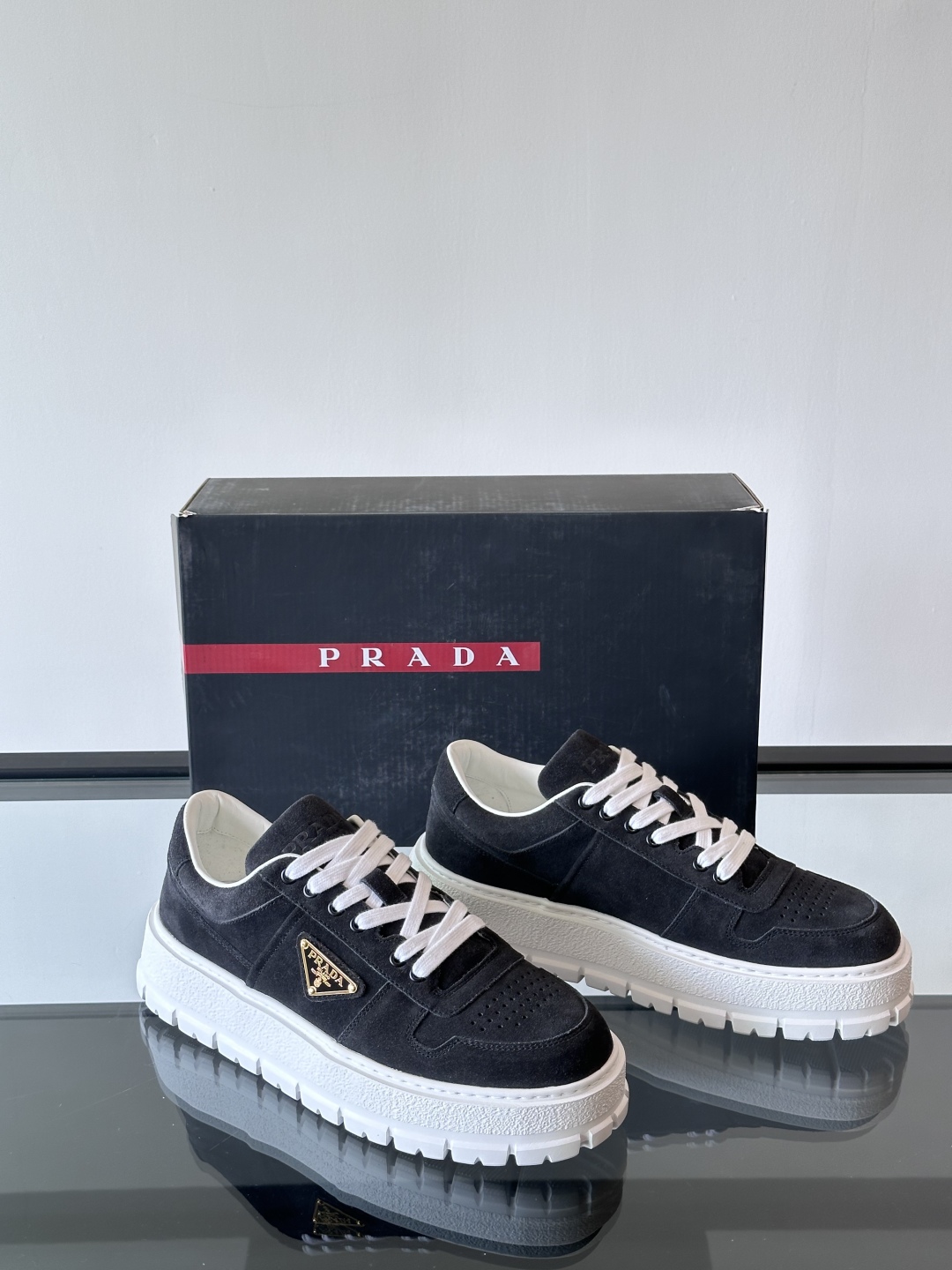 프라다 Prada 스니커즈