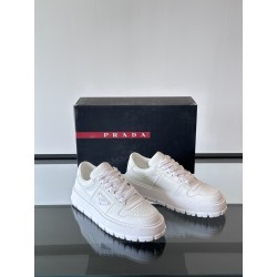 프라다 Prada 스니커즈