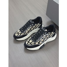 발렌티노 Valentino 스니커즈