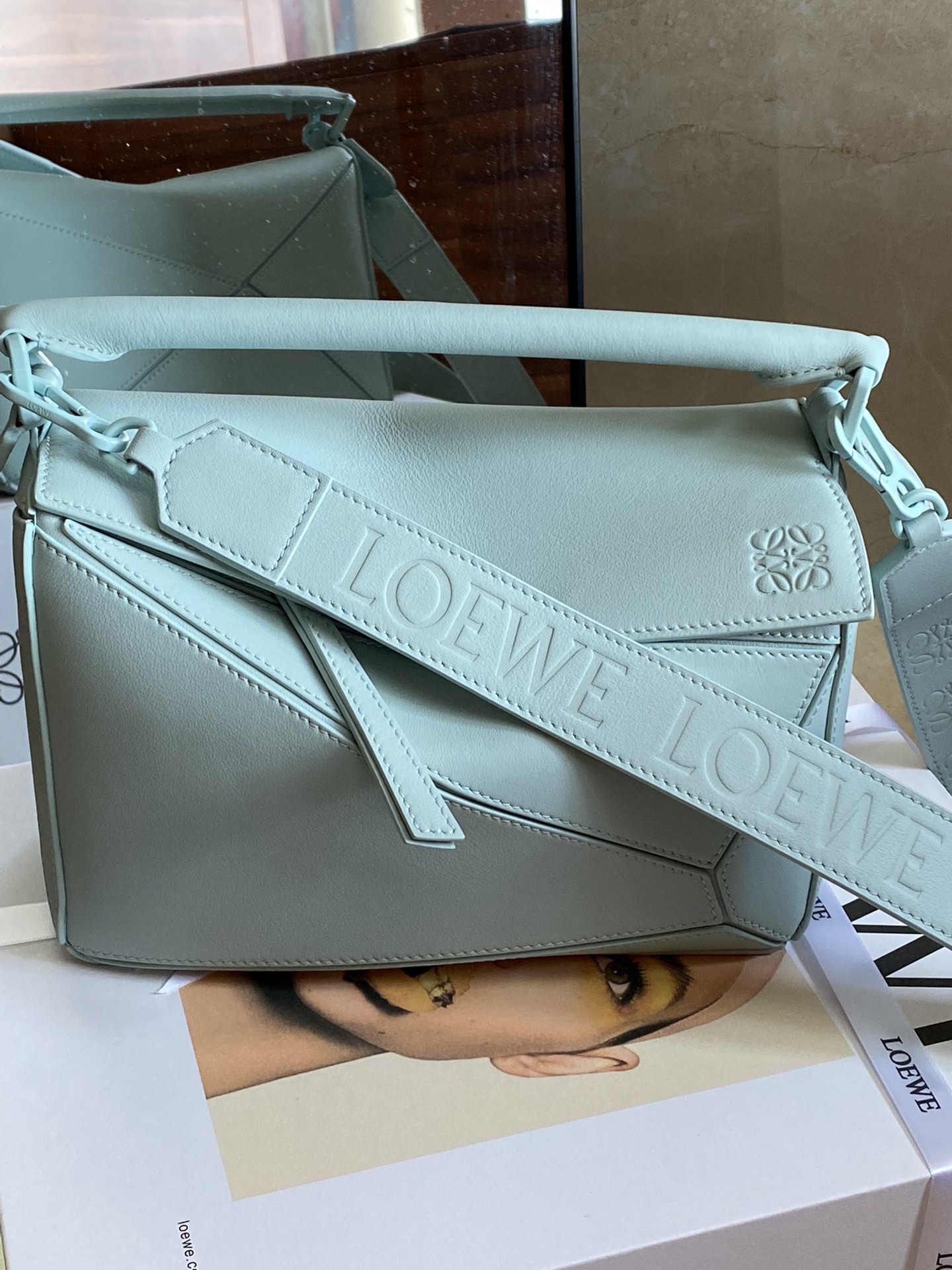 로에베 Loewe 8001 Puzzle Bag 24cm