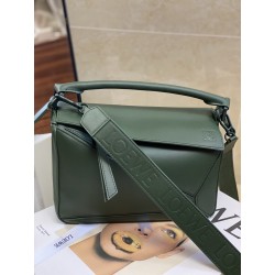 로에베 Loewe 8001 Puzzle Bag 24cm