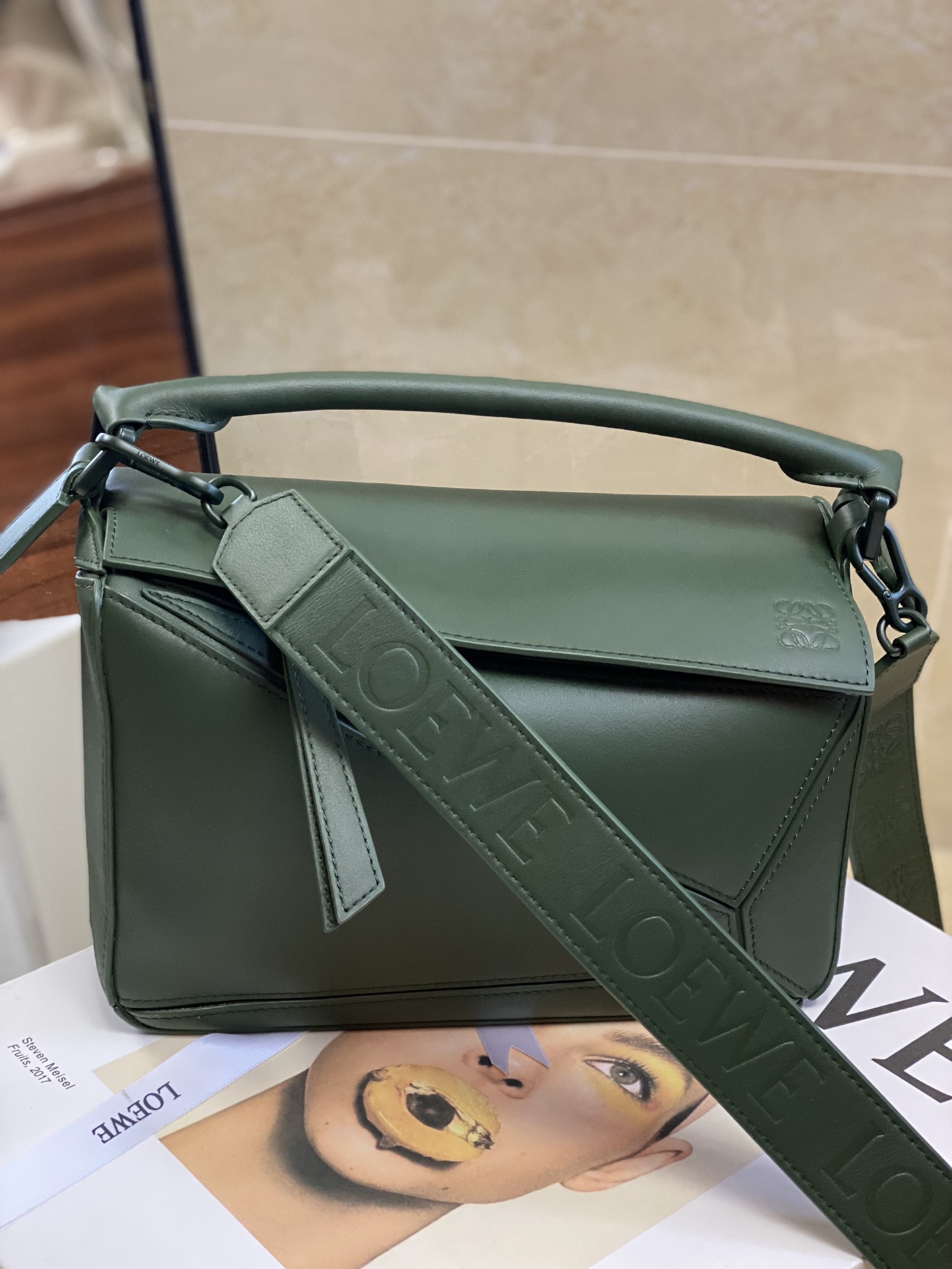 로에베 Loewe 8001 Puzzle Bag 24cm