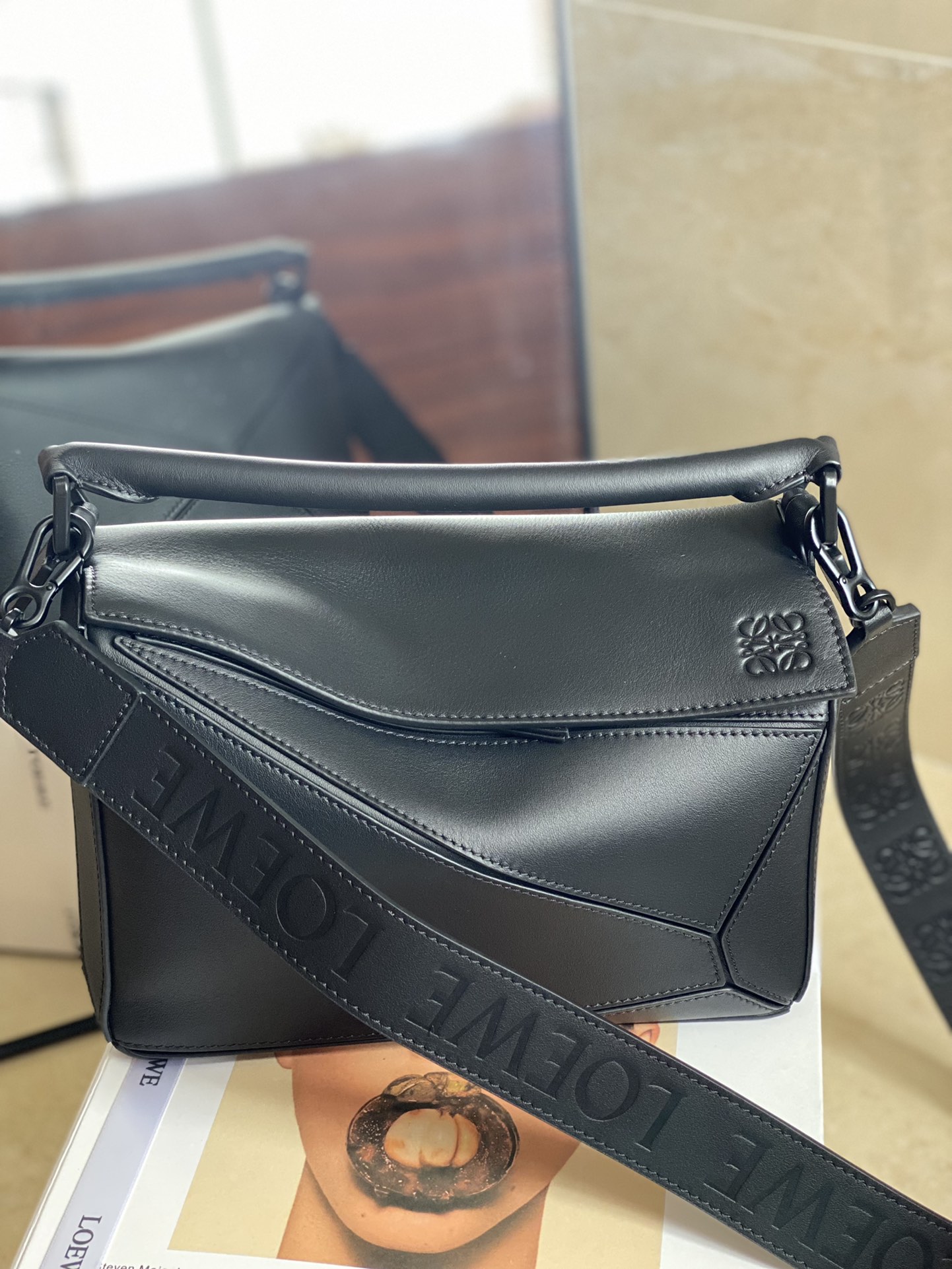 로에베 Loewe 8001 Puzzle Bag Black 24cm