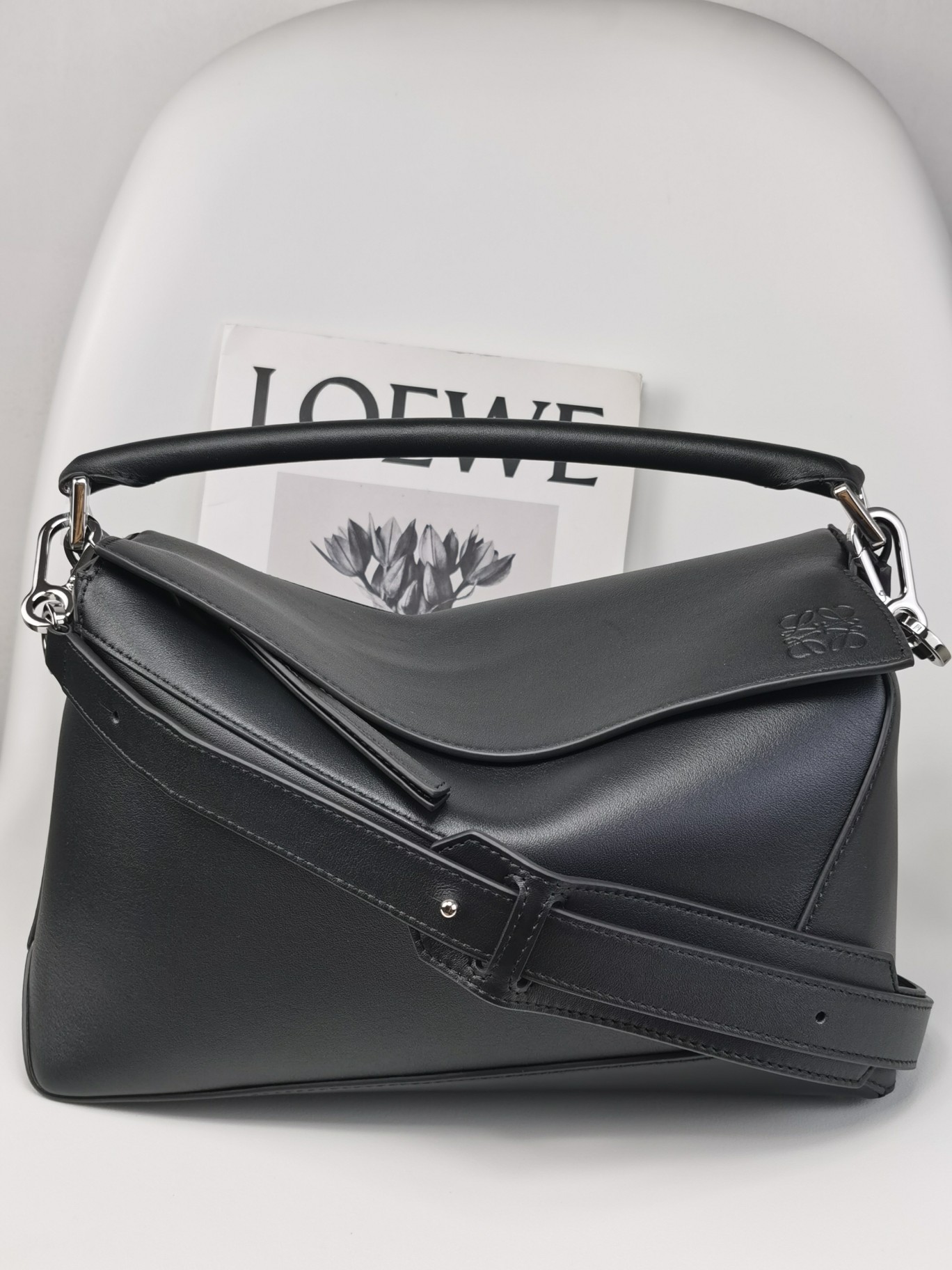 로에베 Loewe 3002b Puzzle Bag 29cm