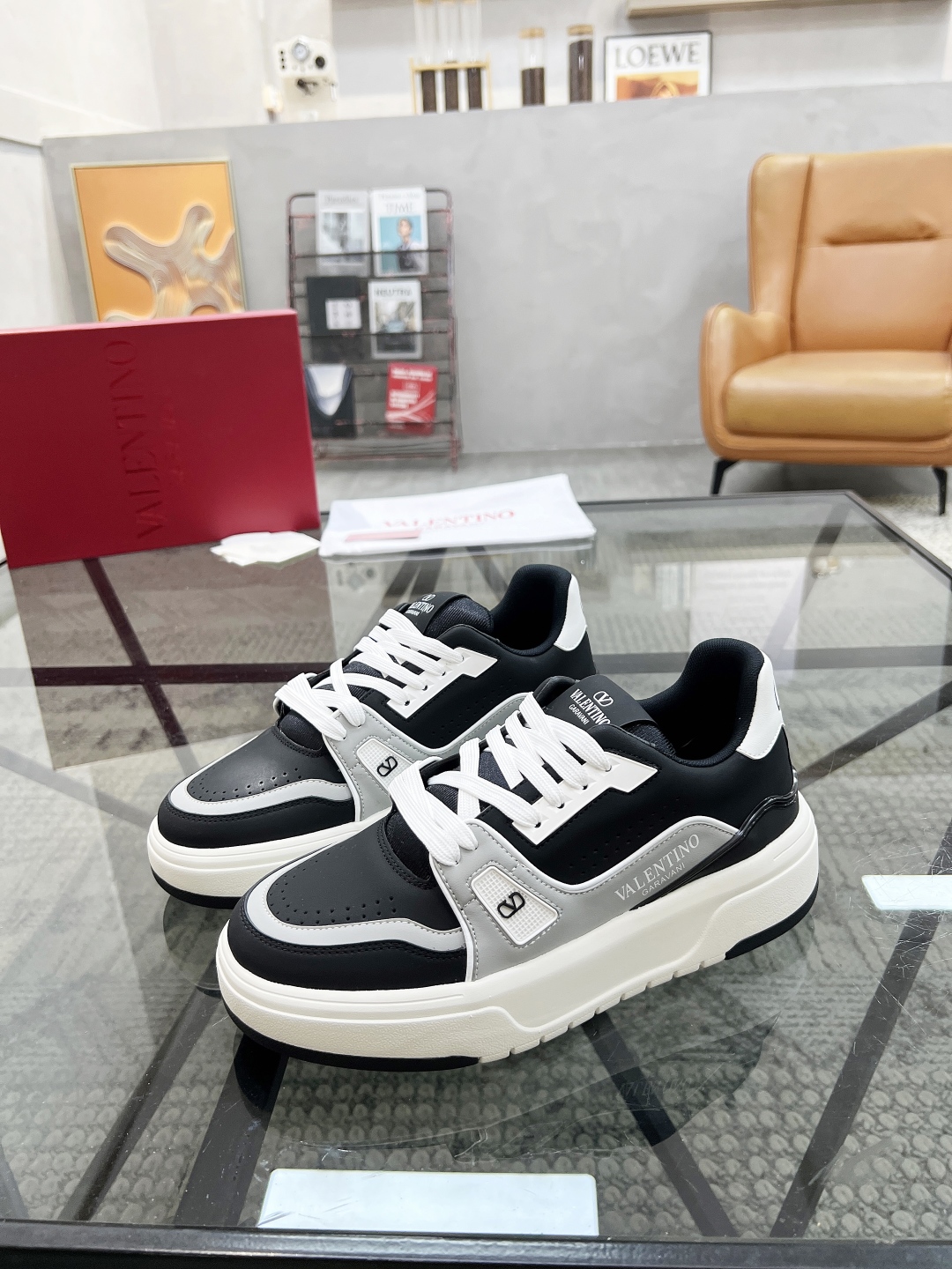 발렌티노 Valentino 스니커즈