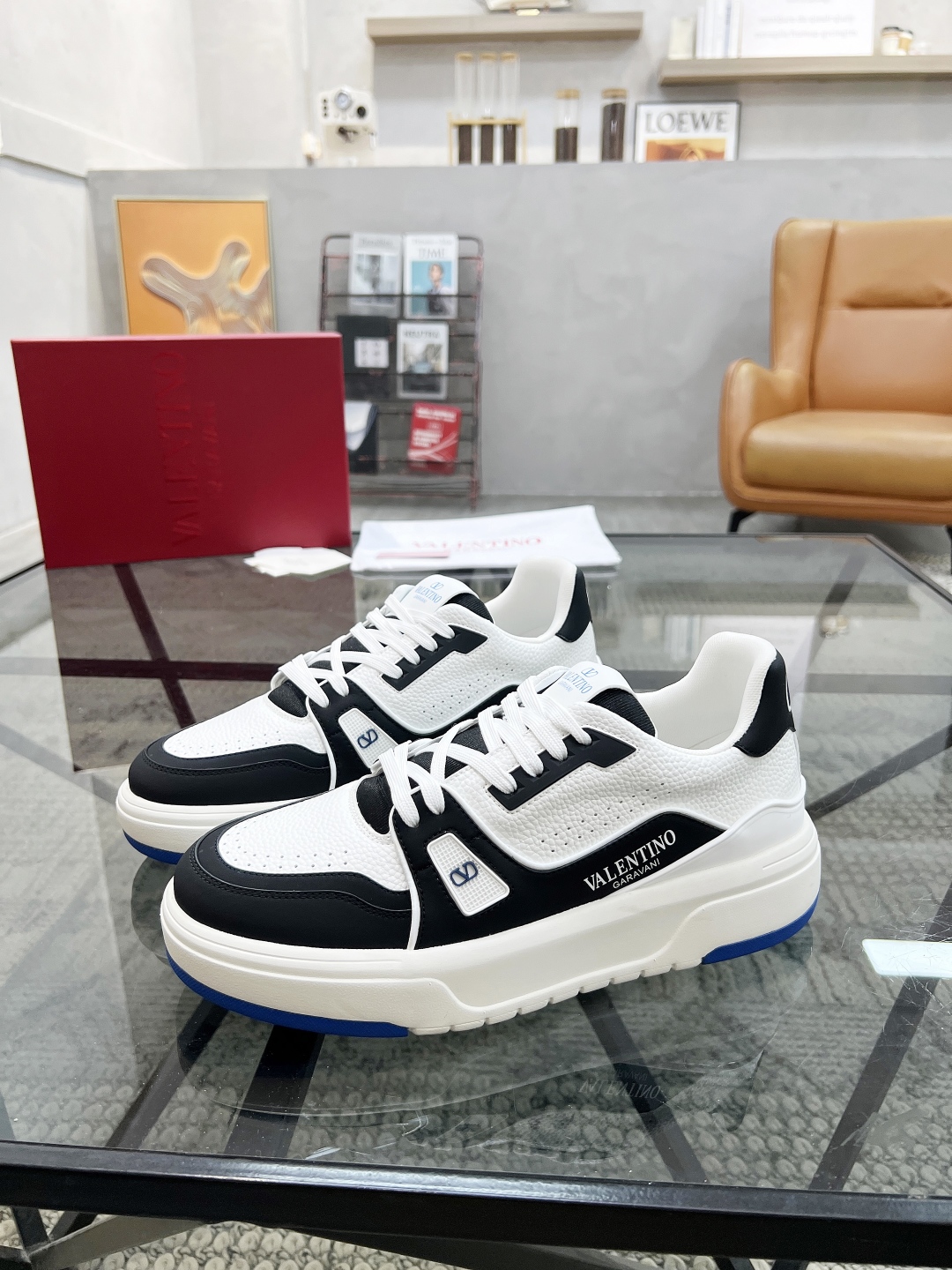 발렌티노 Valentino 스니커즈