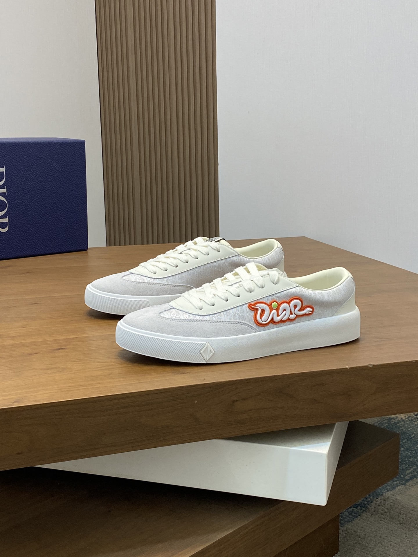 디올 Dior X DENINM 스니커즈