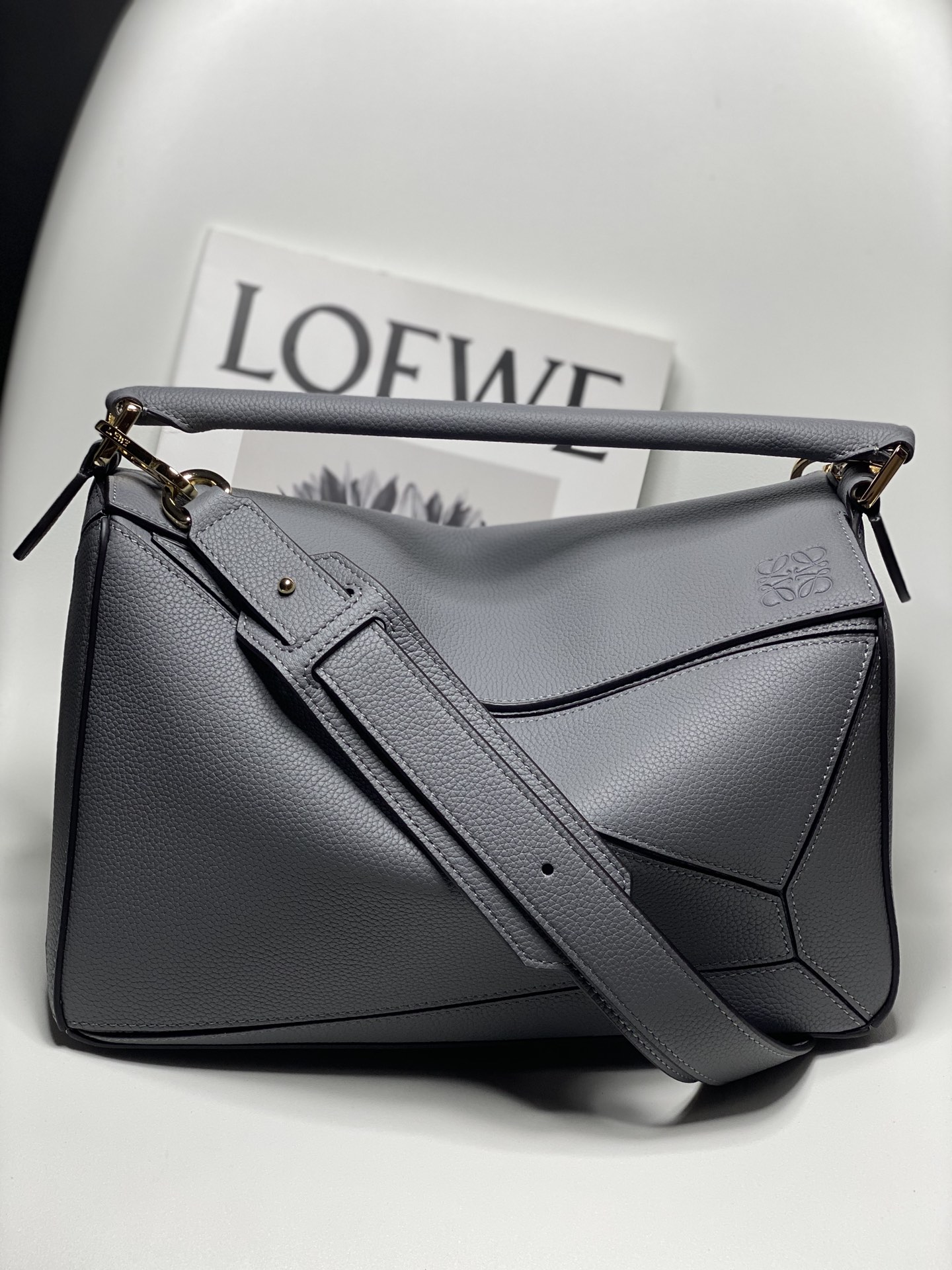 로에베 Loewe 3002 Puzzle Bag 29cm