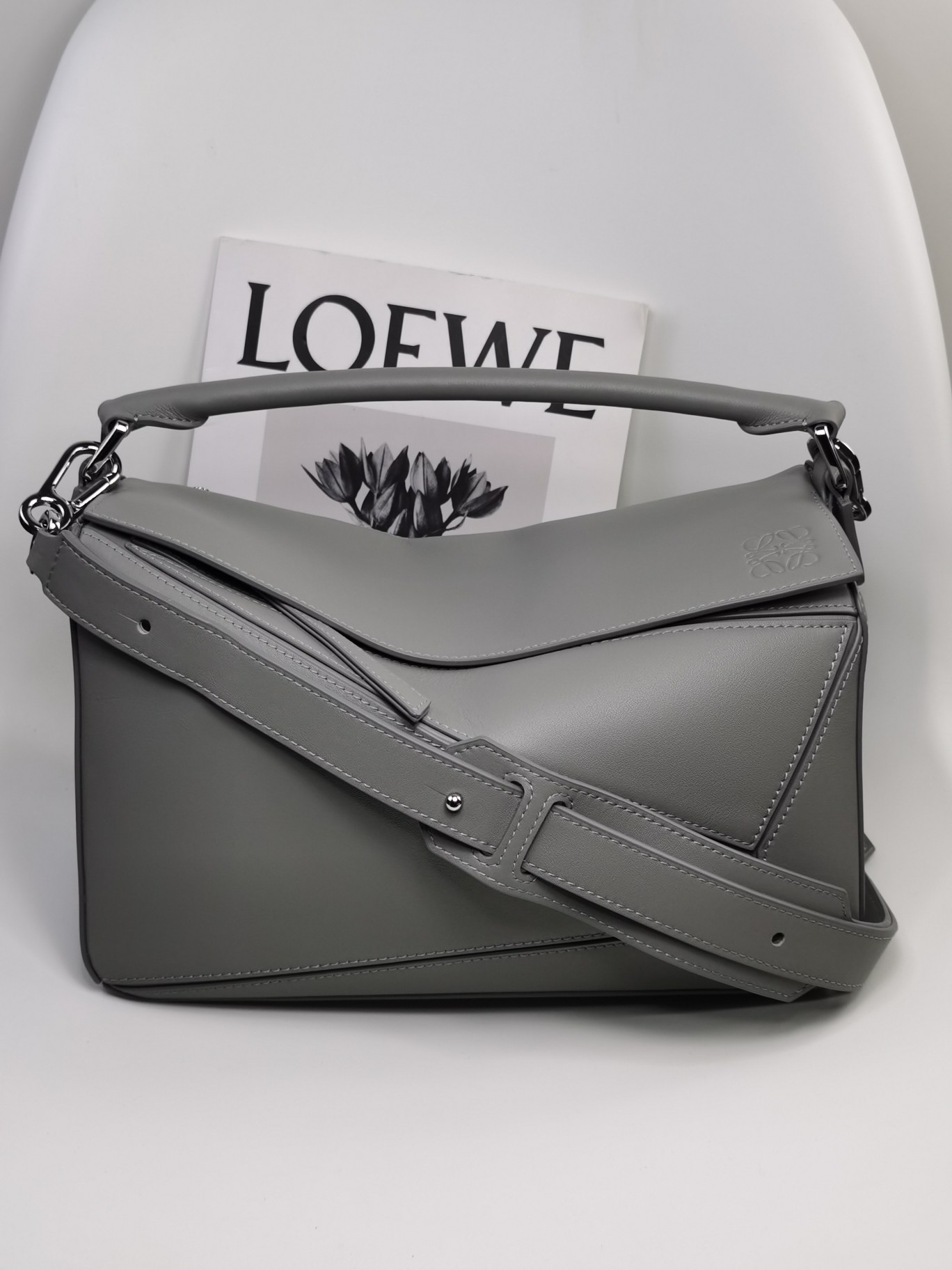 로에베 Loewe 3002 Puzzle Bag 29cm