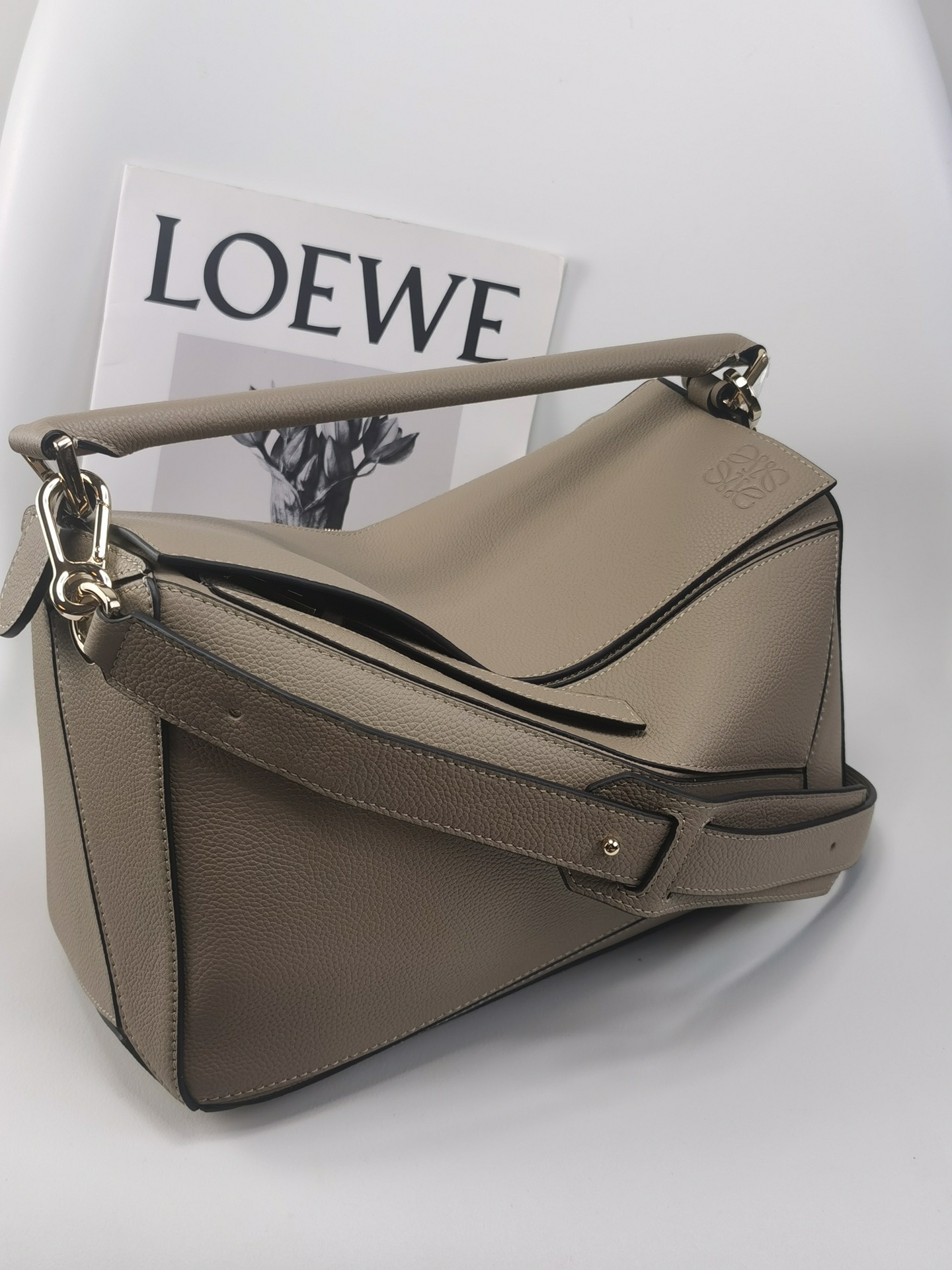 로에베 Loewe 3002 Puzzle Bag 29cm