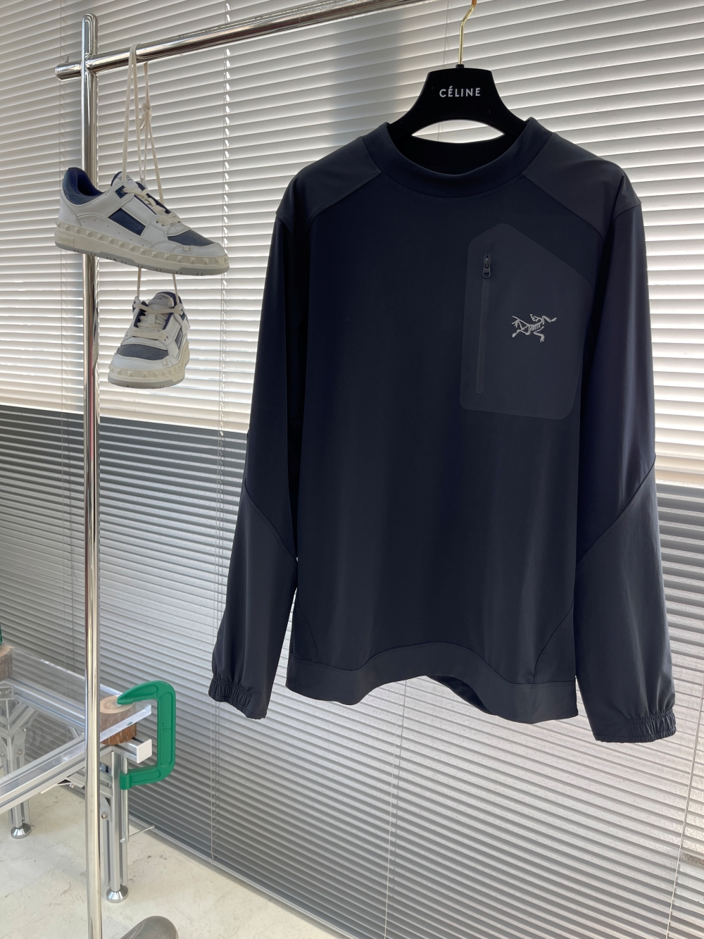 아크테릭스 ARC'TERYX  맨투맨