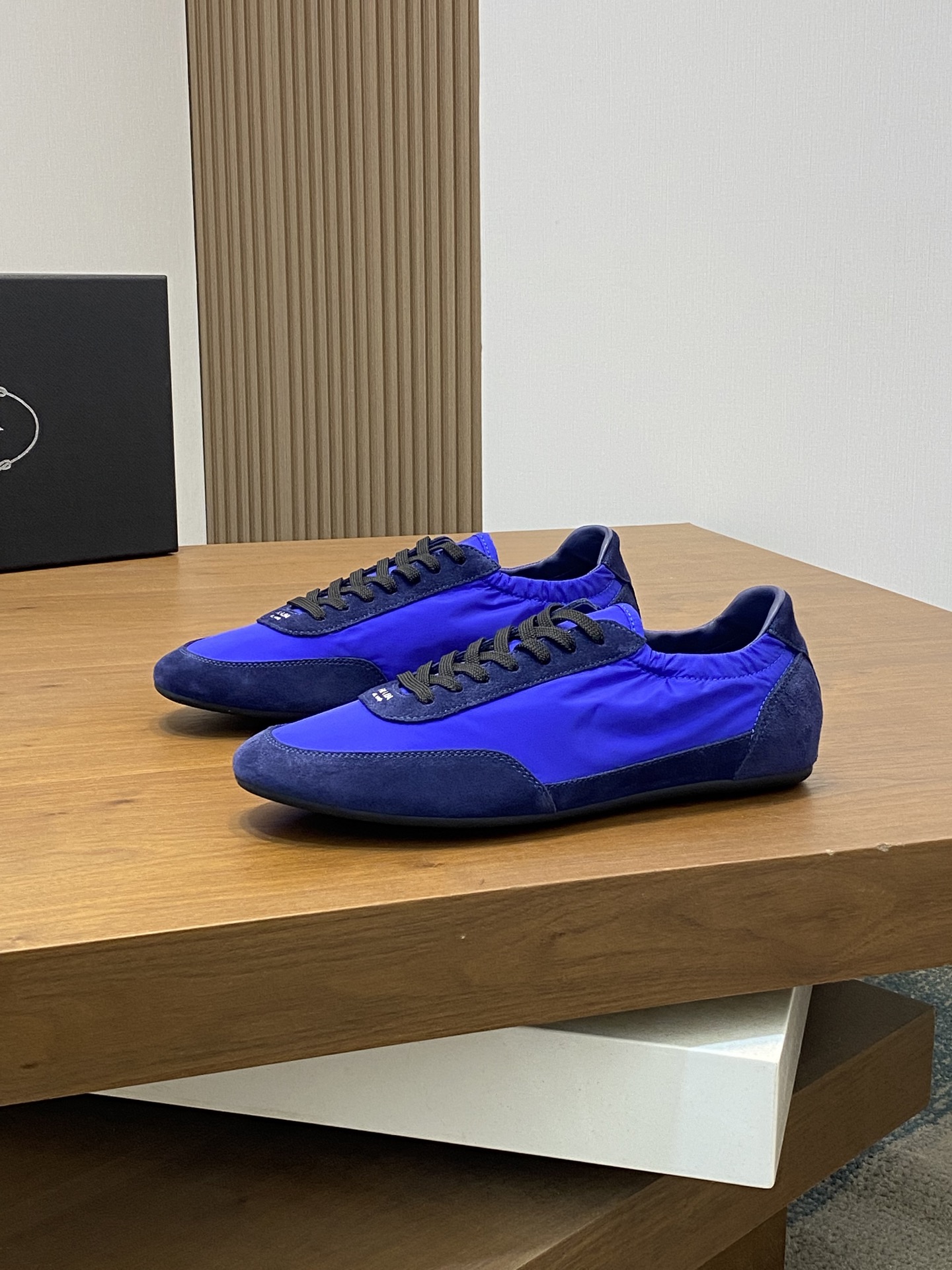 프라다 Prada 스니커즈