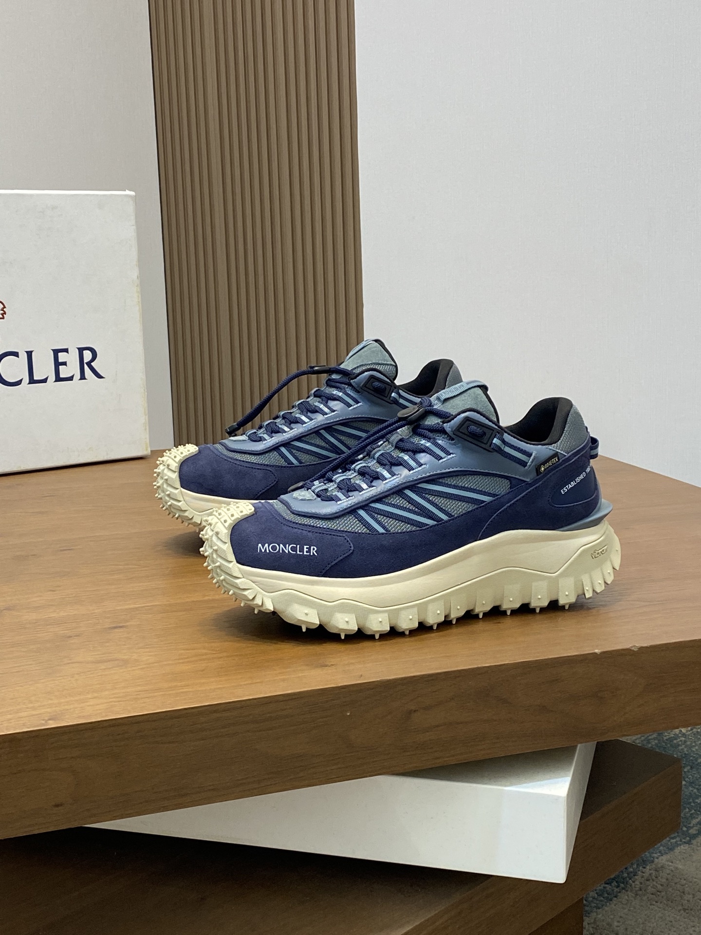 몽클레어 Moncler 스니커즈