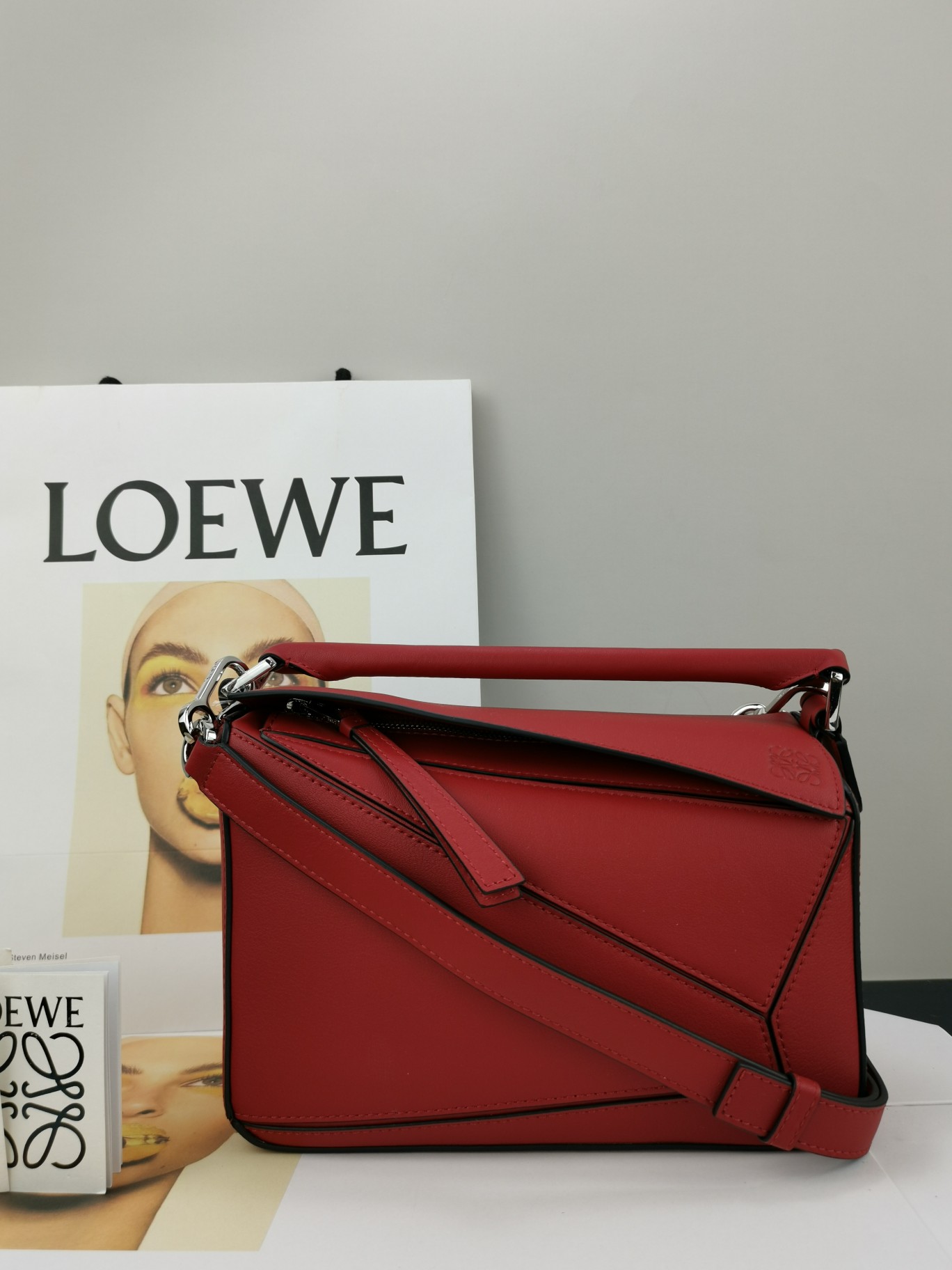 로에베 Loewe 3001 Puzzle Bag 24cm