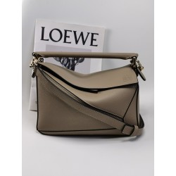 로에베 Loewe 3001 Puzzle Bag 24cm