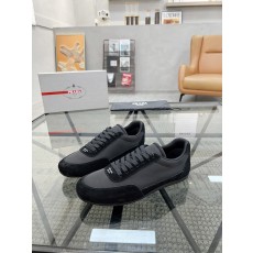 프라다 Prada 스니커즈