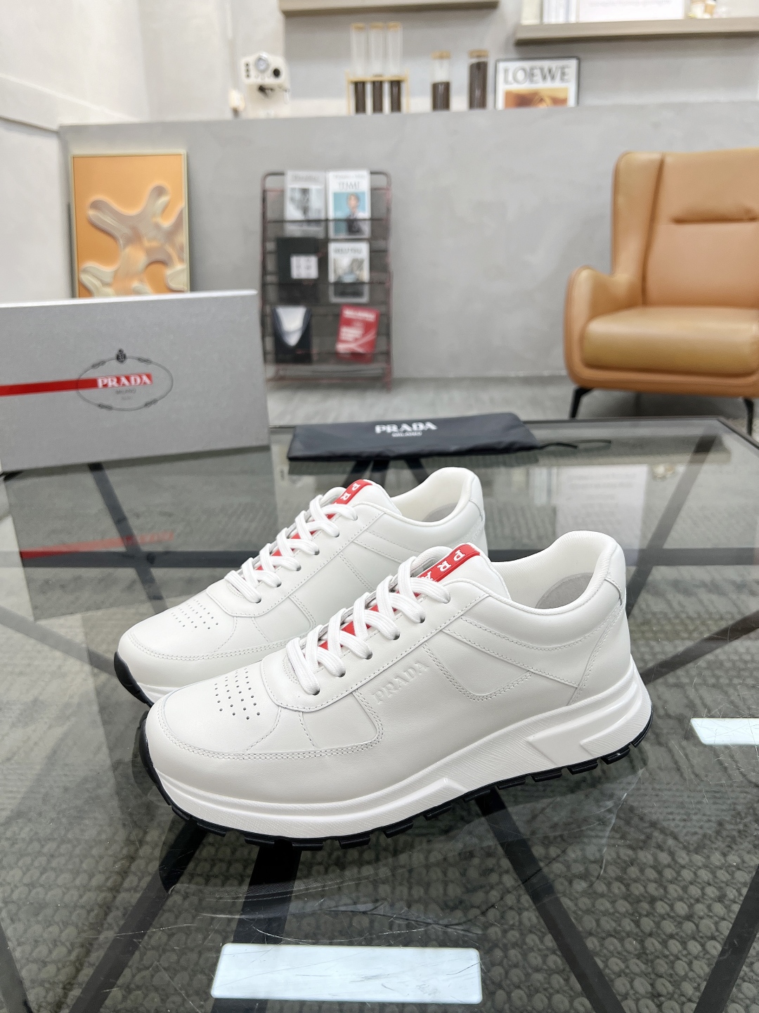 프라다 Prada 스니커즈