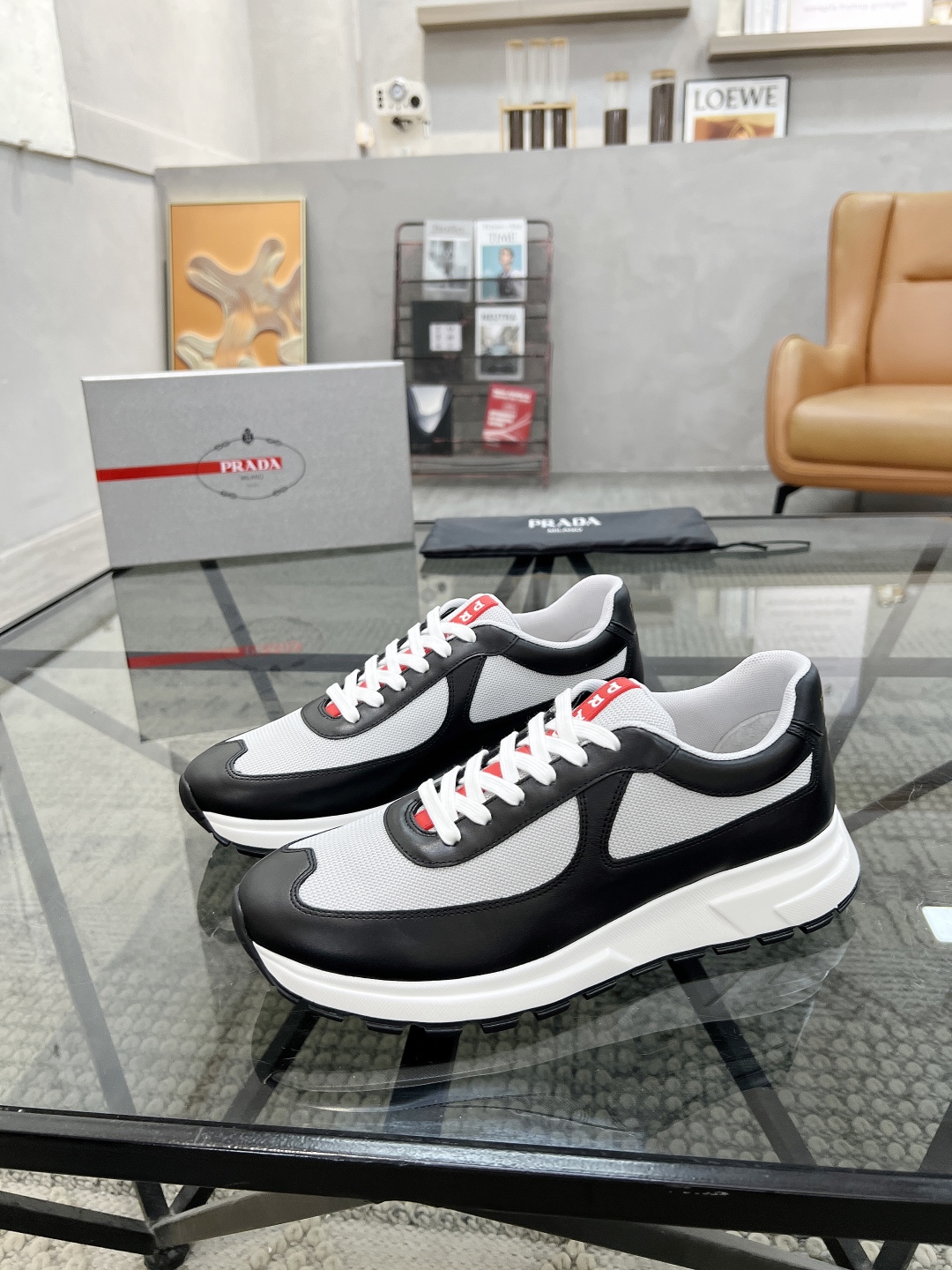 프라다 Prada 스니커즈