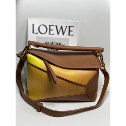 로에베 Loewe 3001A Puzzle edge Bag 24cm