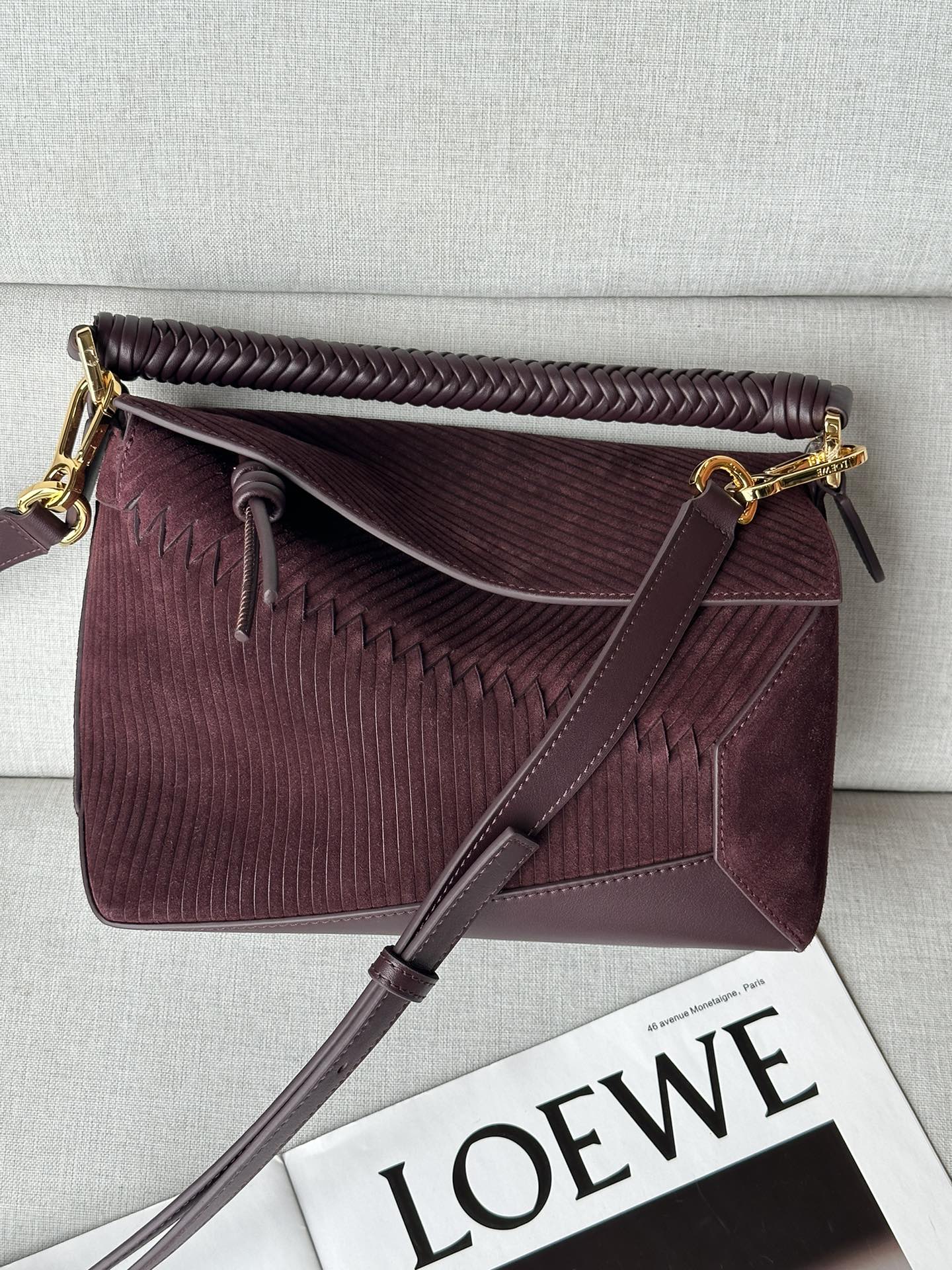 로에베 Loewe 3001A+ Puzzle Bag 24cm