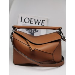 로에베 Loewe 3001b Puzzle Bag 24cm