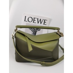 로에베 Loewe 3001b Puzzle Bag 24cm