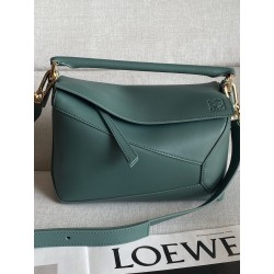 로에베 Loewe 3001b Puzzle Bag 24cm