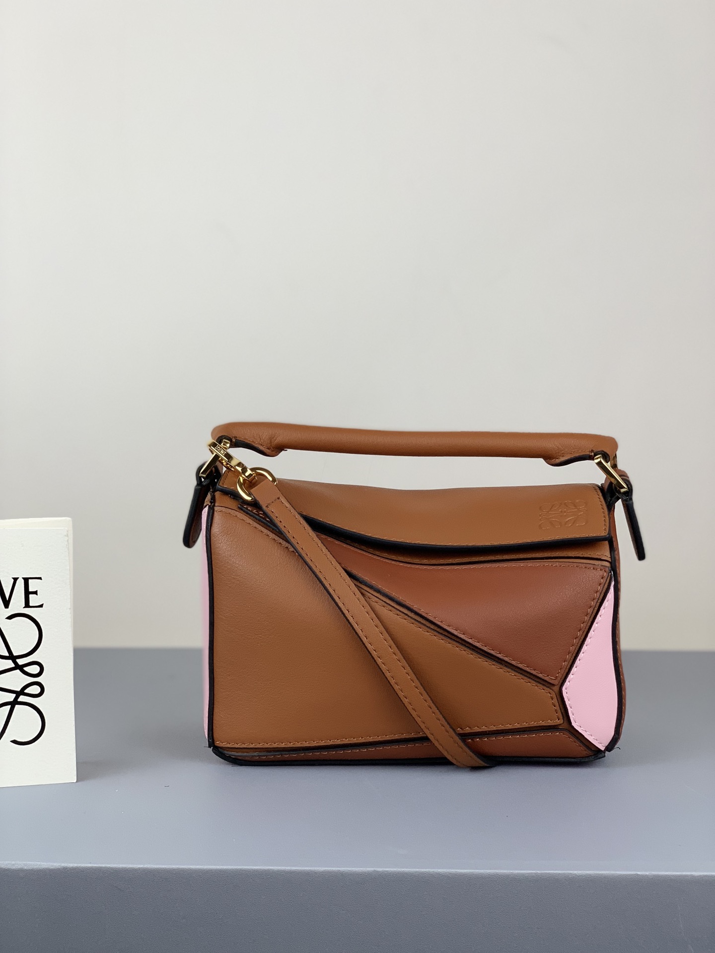 로에베 Loewe 3000 mini puzzle Bag 18cm