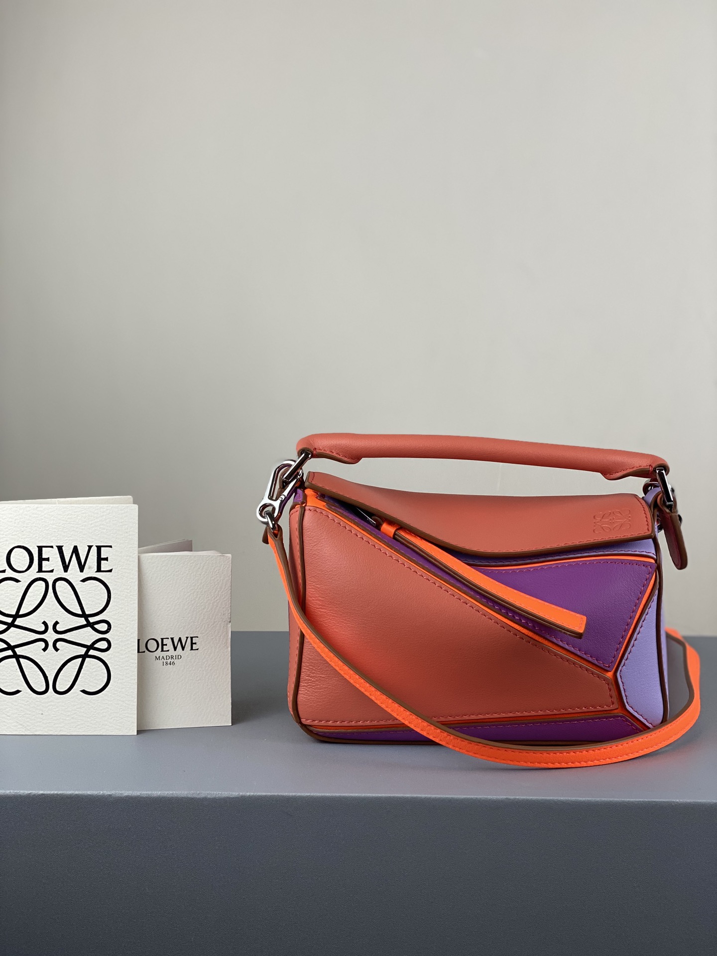 로에베 Loewe 3000 mini puzzle Bag 18cm