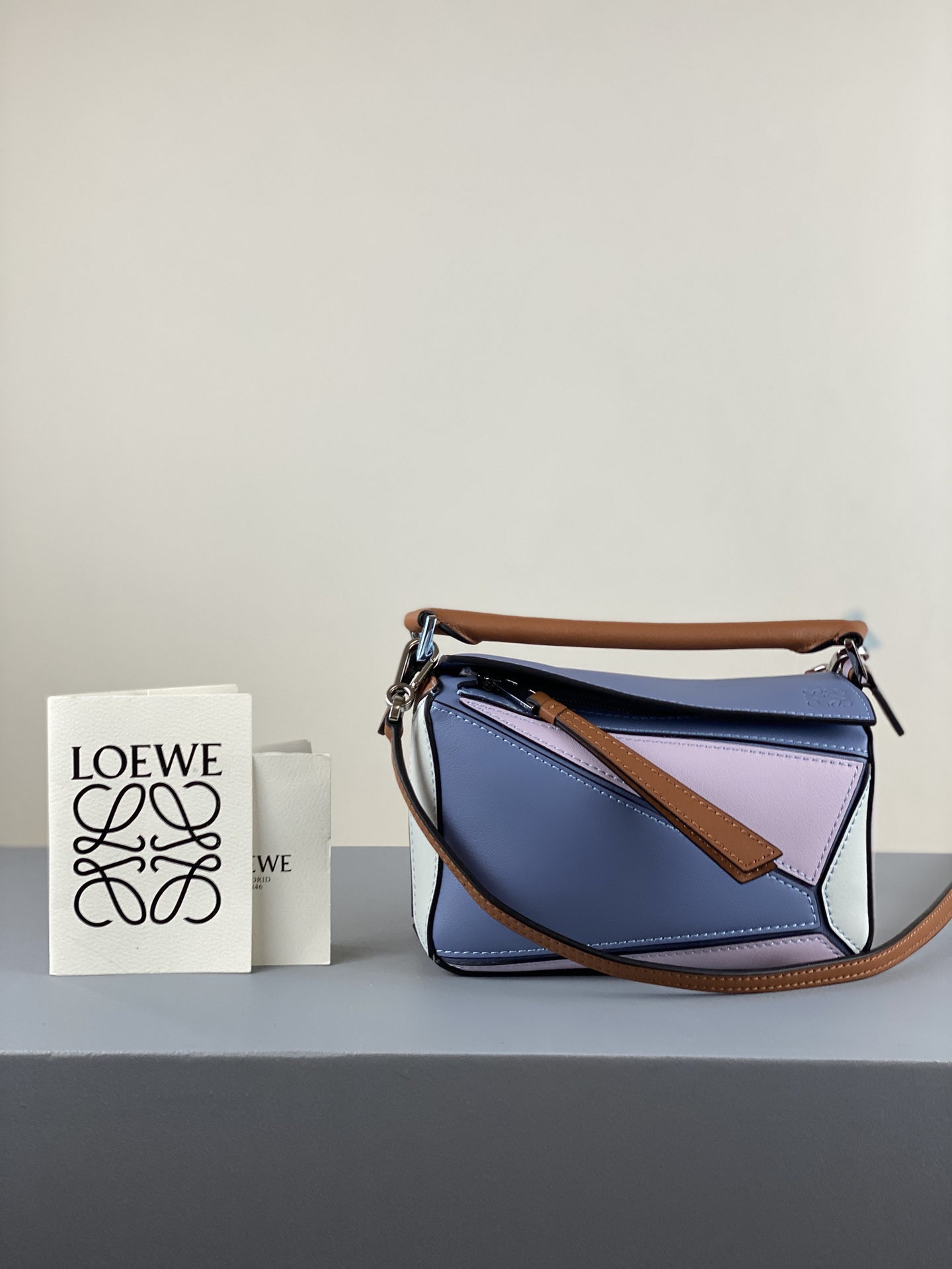 로에베 Loewe 3000 mini puzzle Bag 18cm