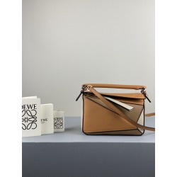 로에베 Loewe 3000 mini puzzle Bag 18cm