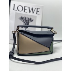 로에베 Loewe 3000 mini puzzle Bag 18cm