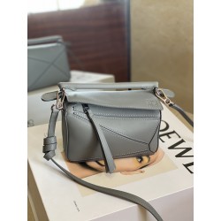 로에베 Loewe 3000 mini puzzle Bag 18cm