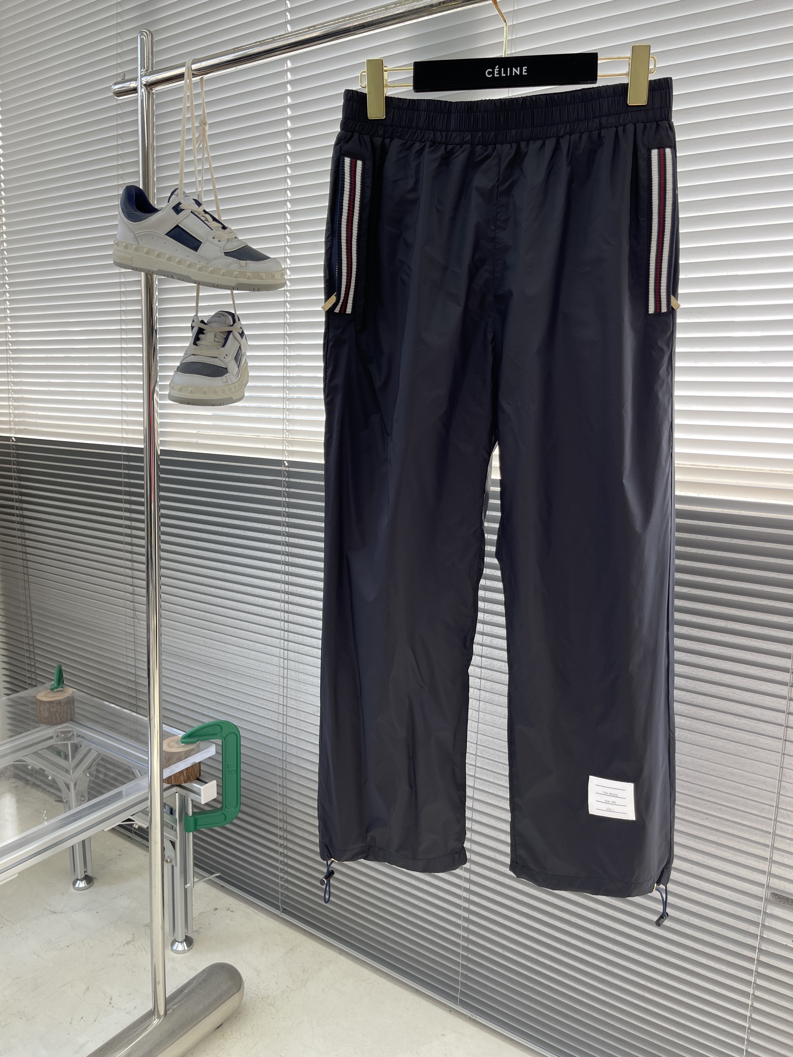 톰브라운 Thom Browne 바지