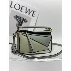 로에베 Loewe 3000 mini puzzle Bag 18cm