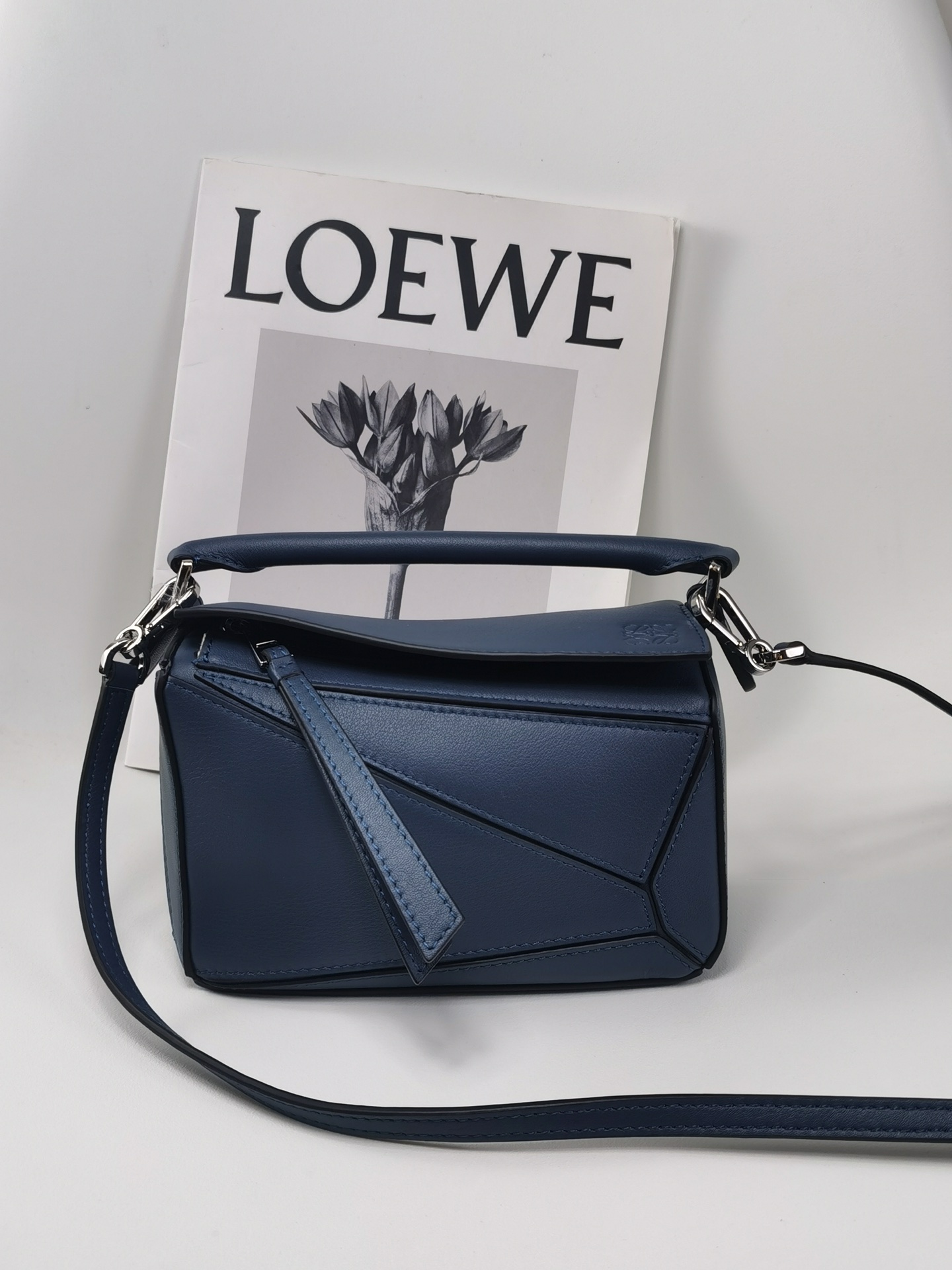 로에베 Loewe 3000 mini puzzle Bag 18cm