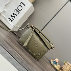 로에베 Loewe 3000 mini puzzle Bag 18cm