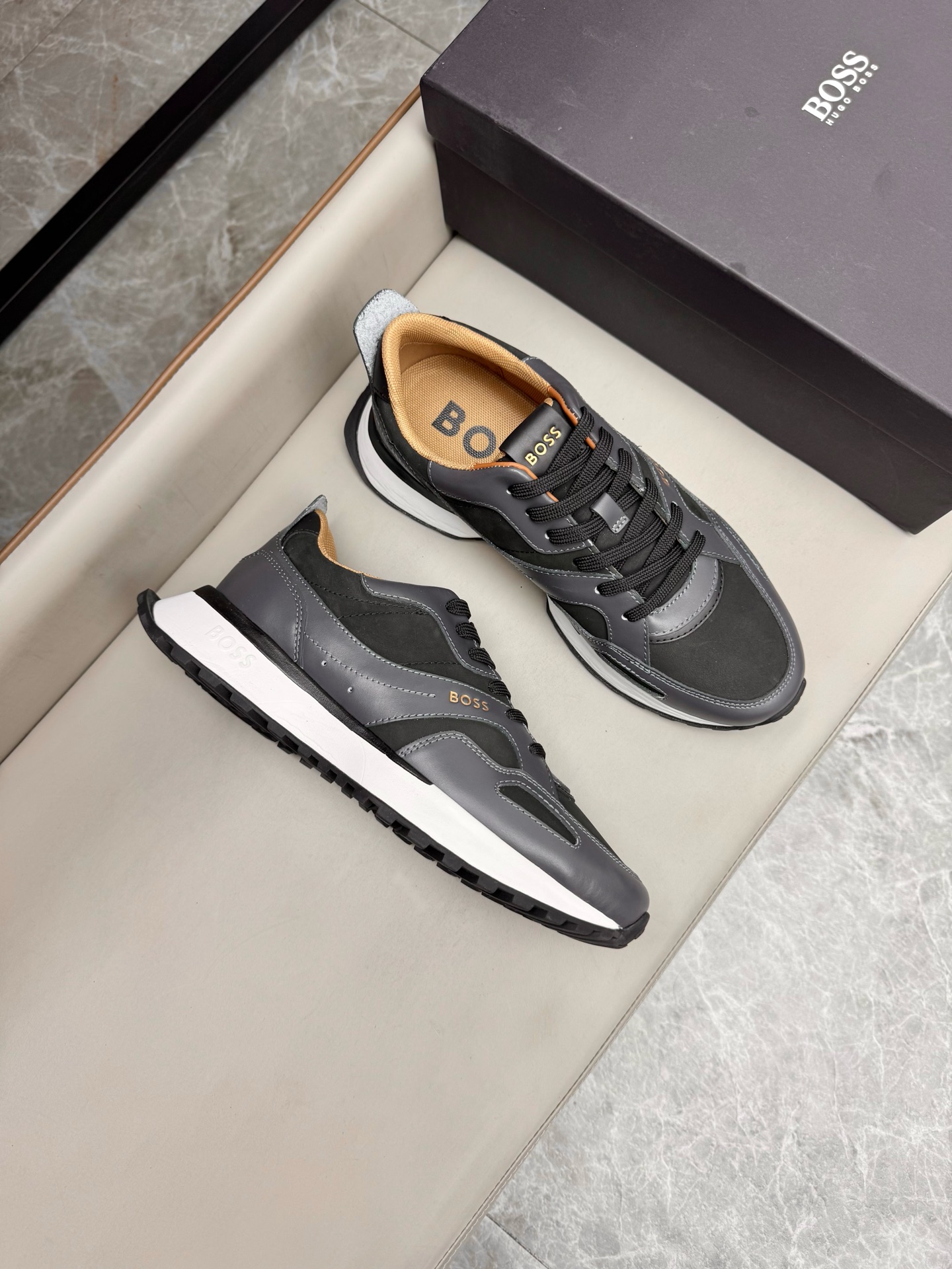 보스BOSS 스니커즈