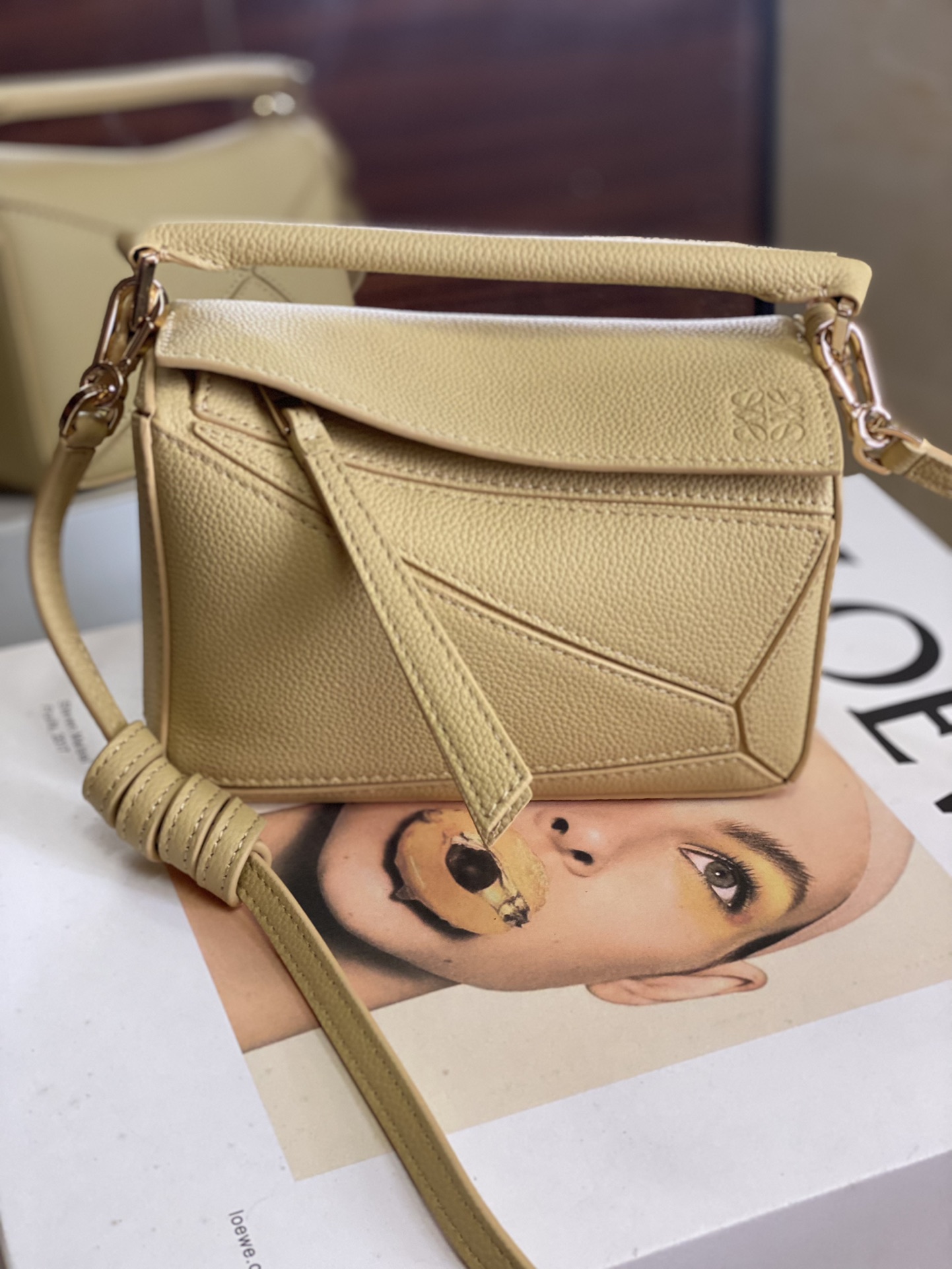 로에베 Loewe 3000 mini puzzle Bag 18cm