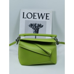 로에베 Loewe 3000A mini puzzle Bag 18cm