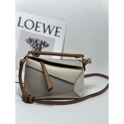 로에베 Loewe 3000A mini puzzle Bag 18cm