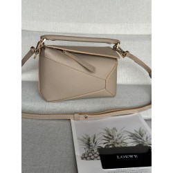 로에베 Loewe 3000B mini puzzle Bag 18cm