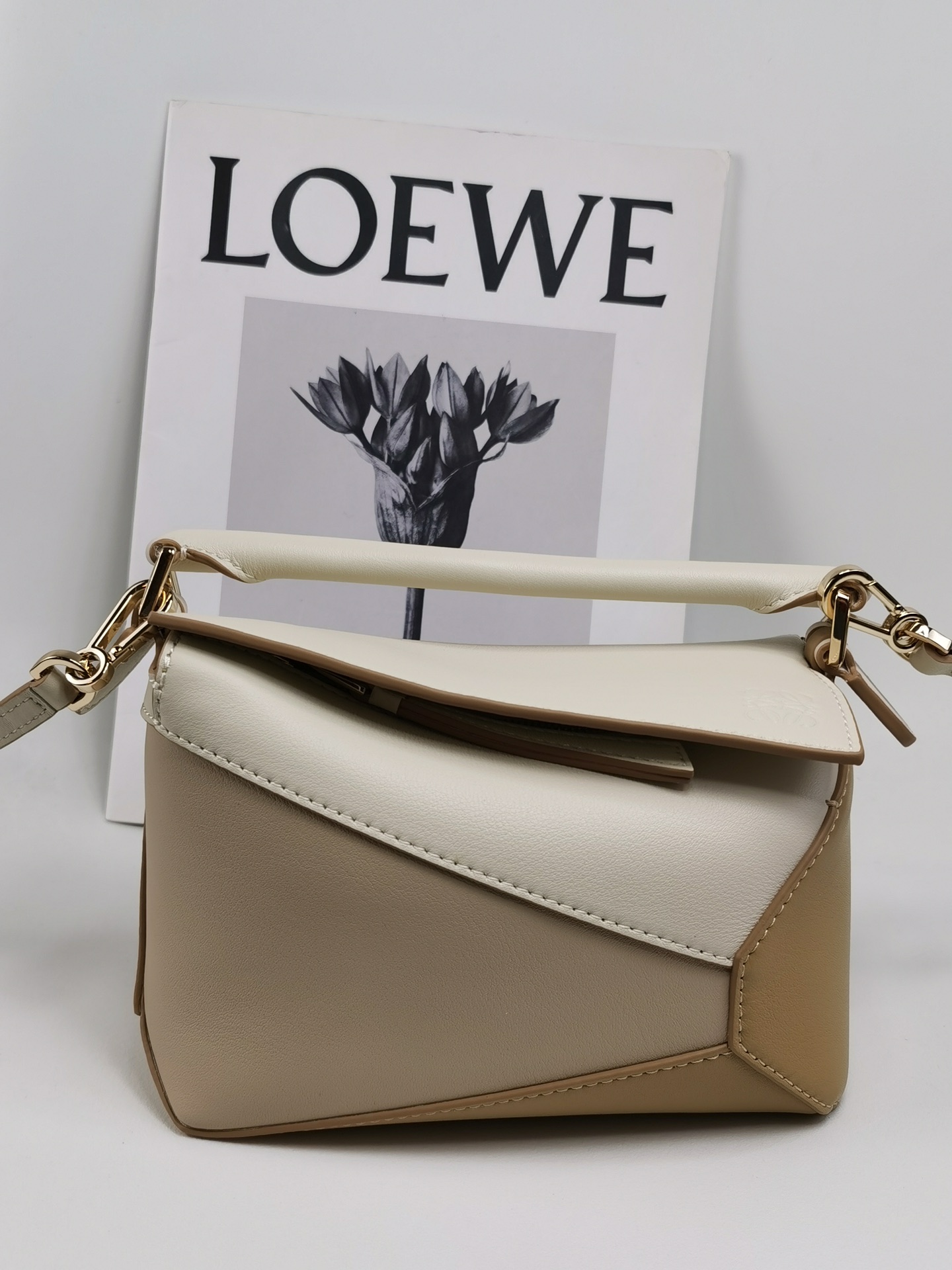 로에베 Loewe 3000B mini puzzle Bag 18cm