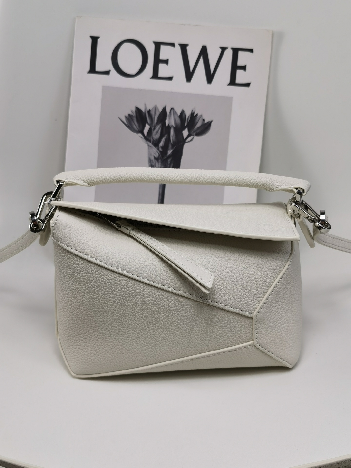 로에베 Loewe 3000B mini puzzle Bag 18cm