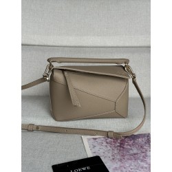 로에베 Loewe 3000B mini puzzle Bag 18cm