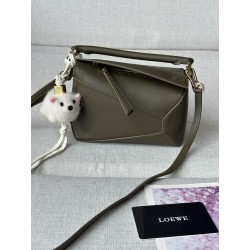 로에베 Loewe 3000B mini puzzle Bag 18cm