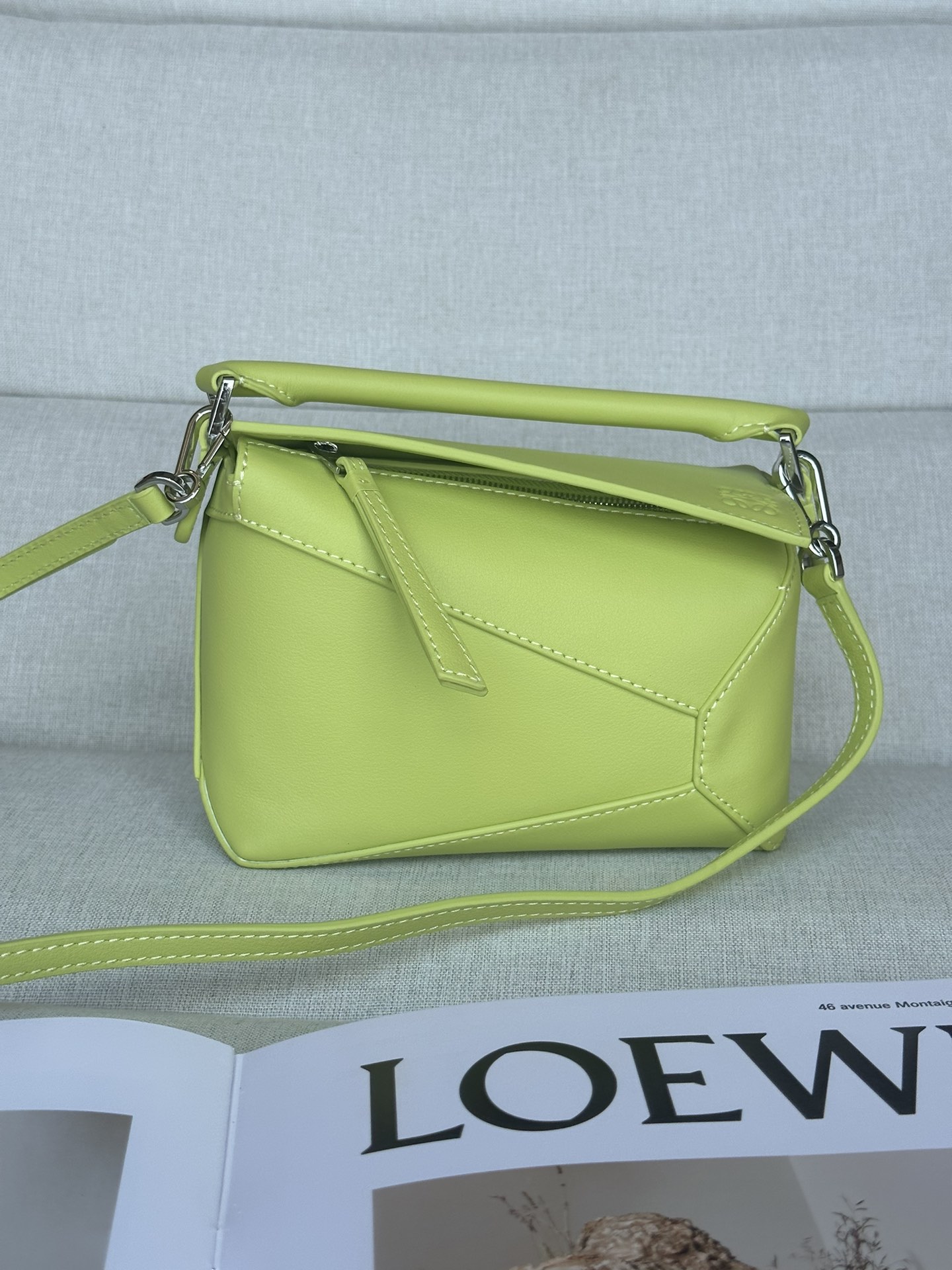 로에베 Loewe 3000B mini puzzle Bag 18cm