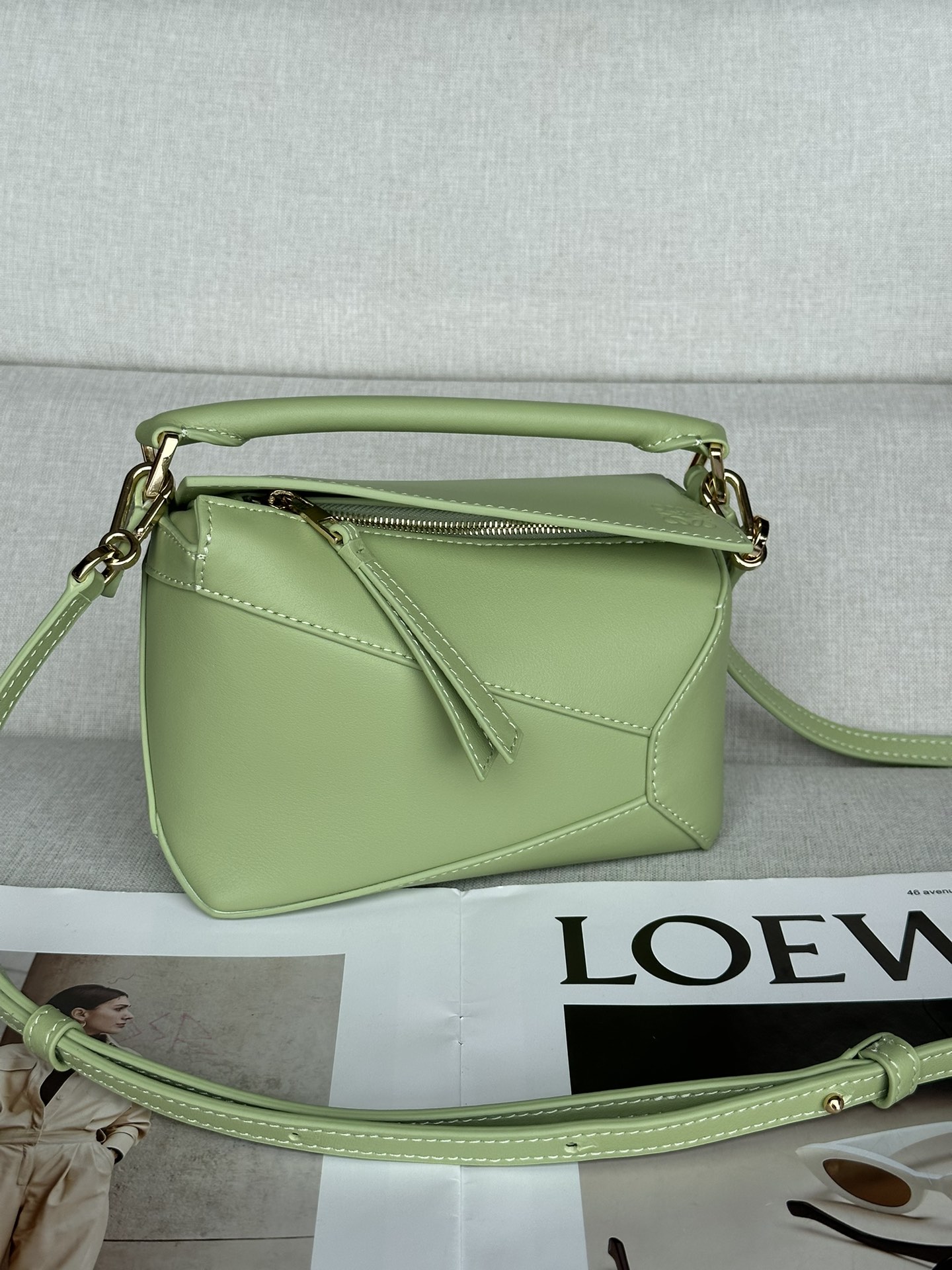 로에베 Loewe 3000B mini puzzle Bag 18cm